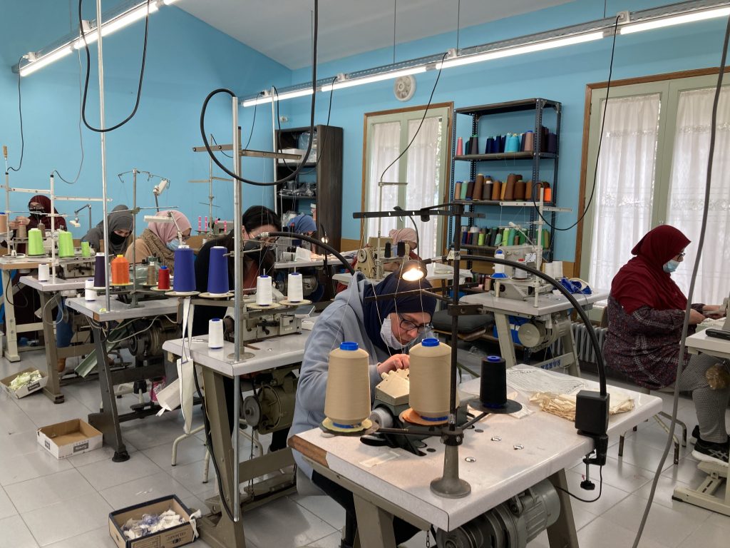 Taller de costura Fundació Maria Auxiliadora